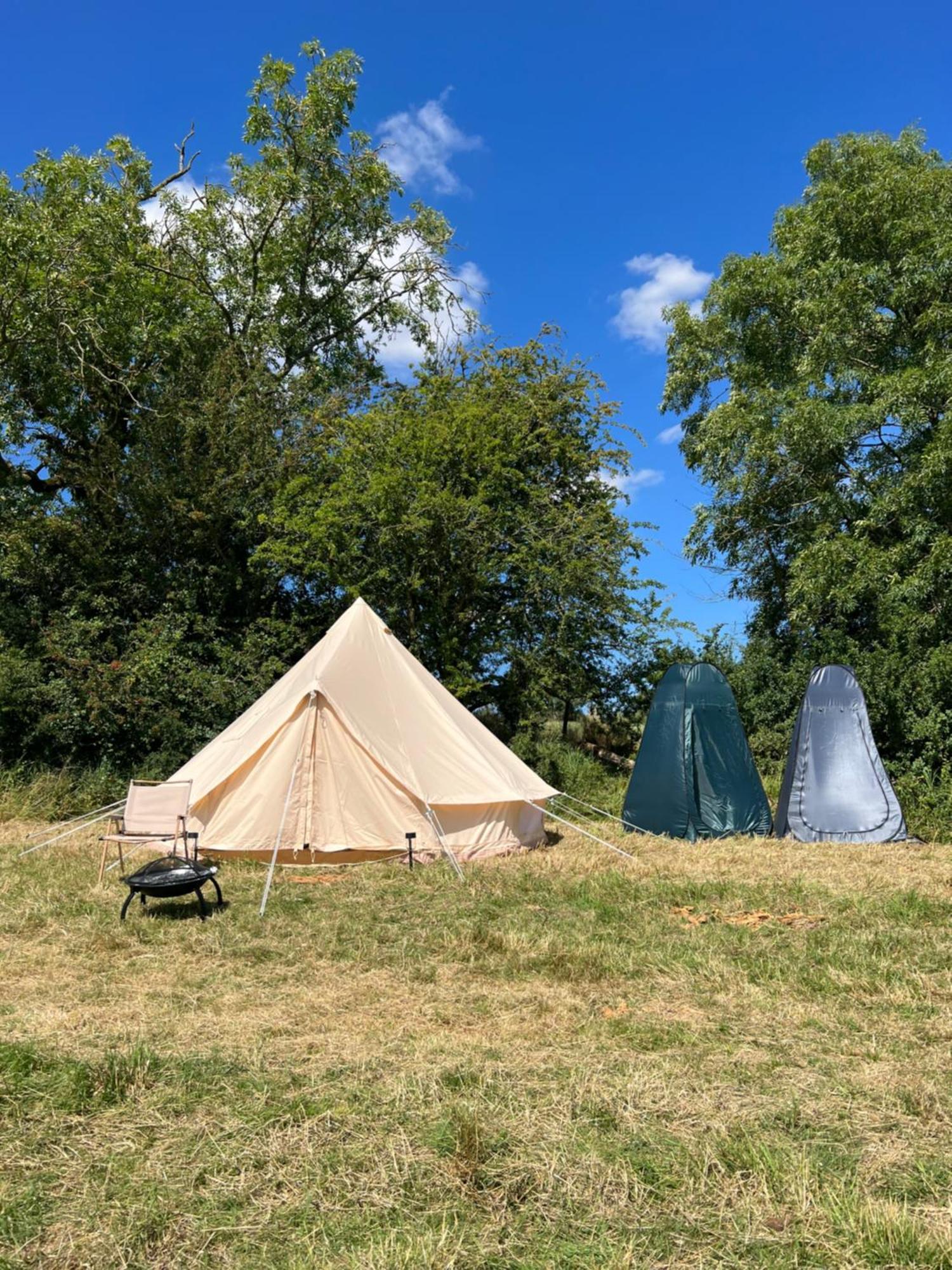 Bell Tent 4M Fossewold Farm Camping Moreton-in-Marsh Esterno foto