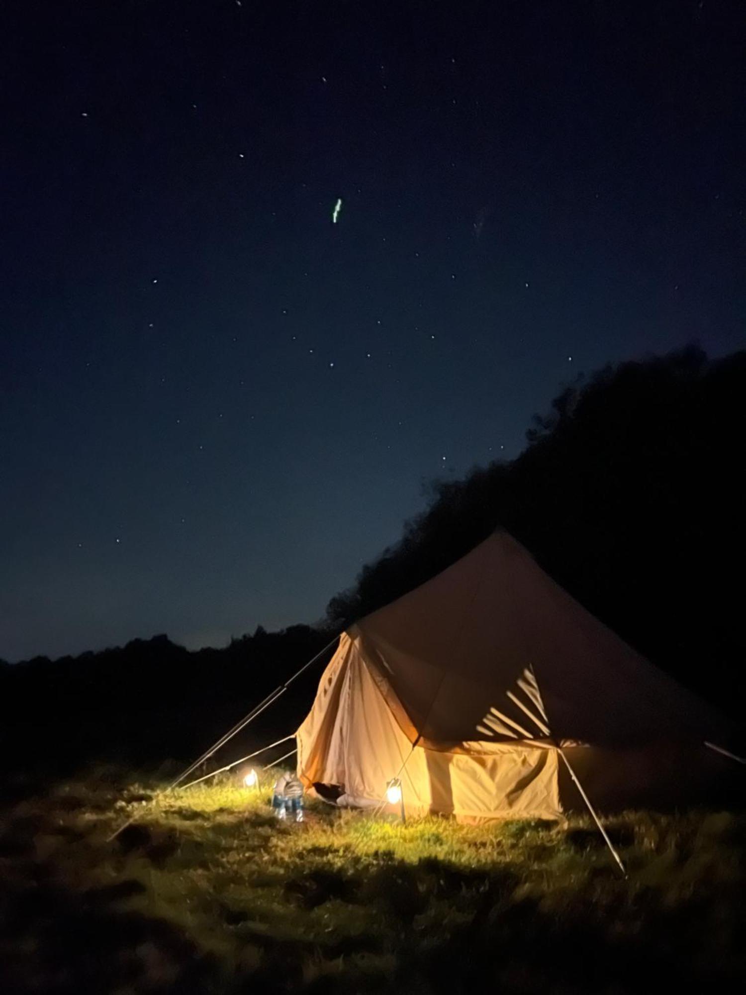 Bell Tent 4M Fossewold Farm Camping Moreton-in-Marsh Esterno foto