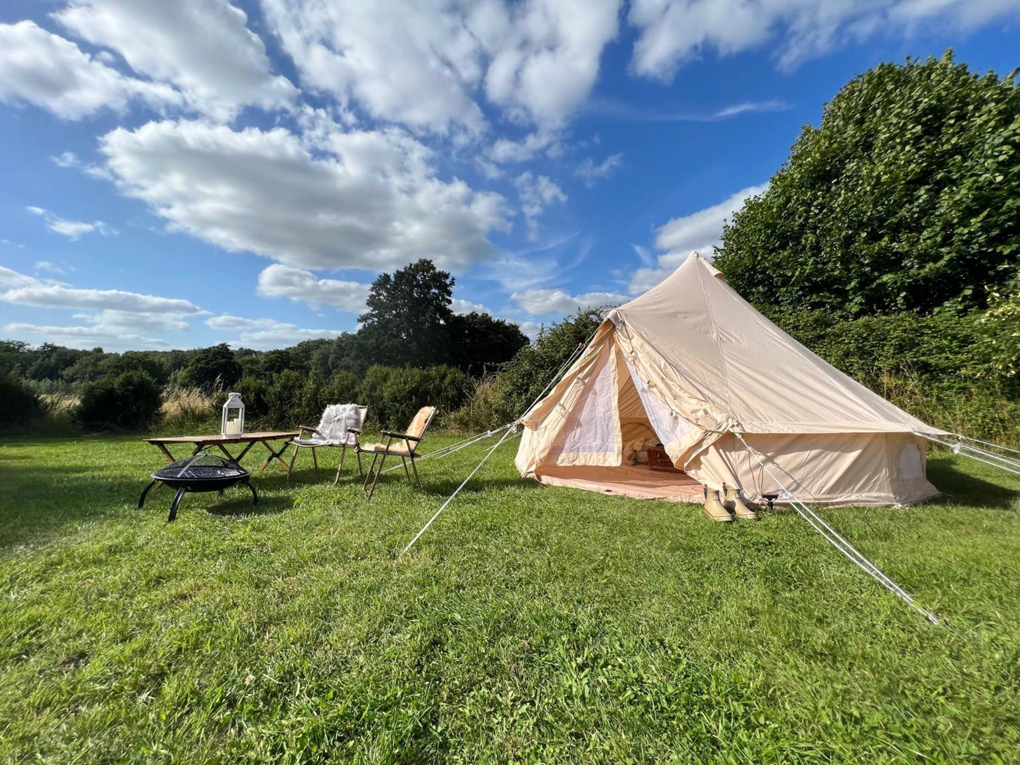 Bell Tent 4M Fossewold Farm Camping Moreton-in-Marsh Esterno foto